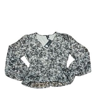 Vero Moda Black and Gray Floral Blouse